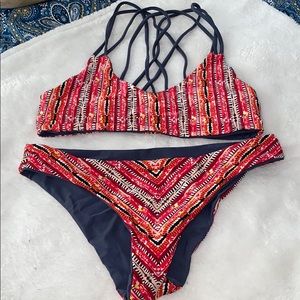 CUPSHE Reversible Bikini Set